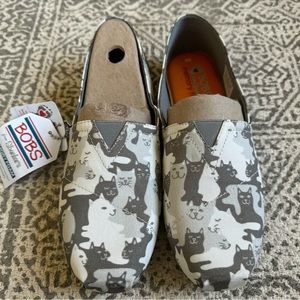 BOBS x Petco Memory Foam Sketchers with cats 🐱🐈🐈‍⬛